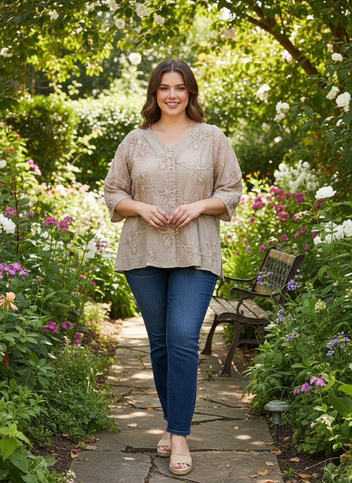 Parfait Pluss Silk embroidered Top