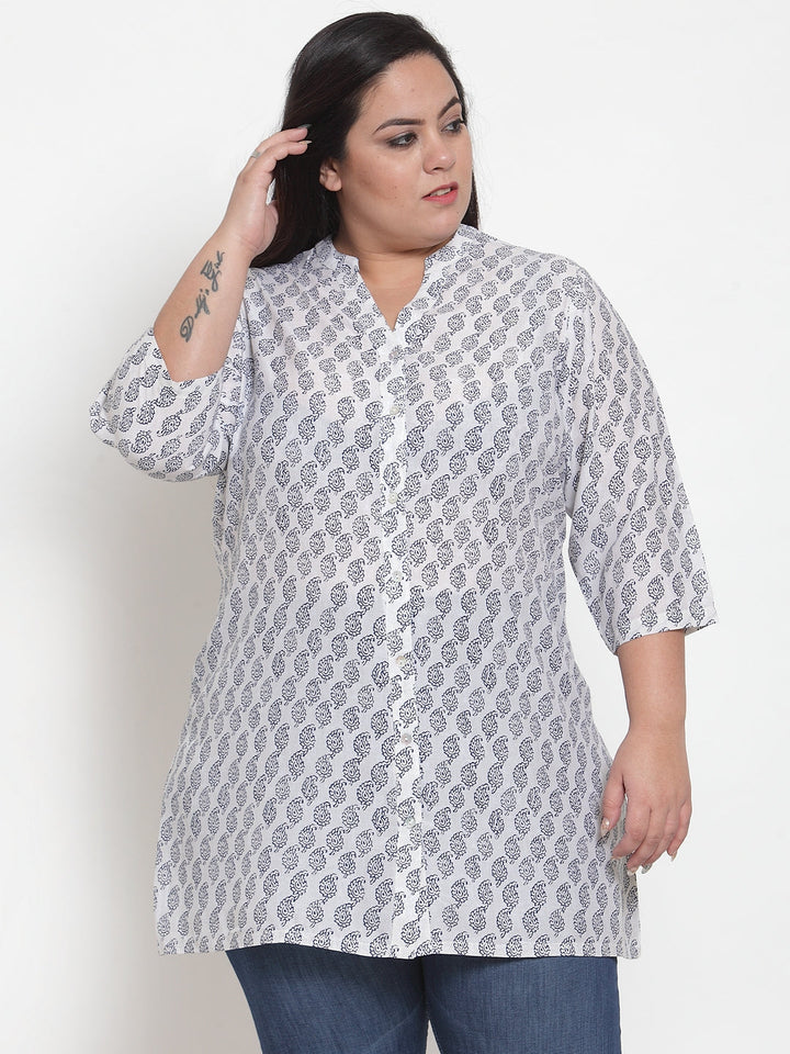 Plus Size Women White & Blue Printed Tunic