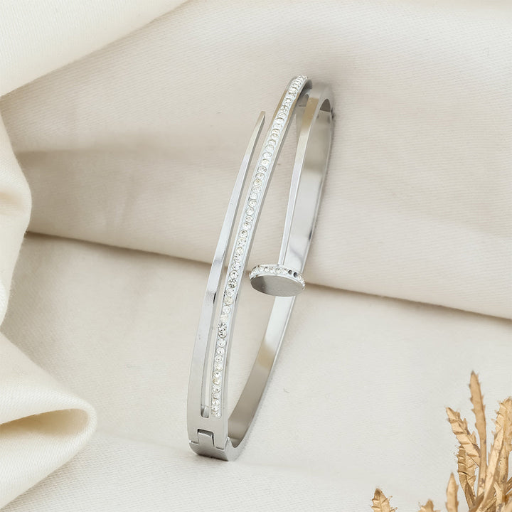 Silver plated Western twisted screw kada