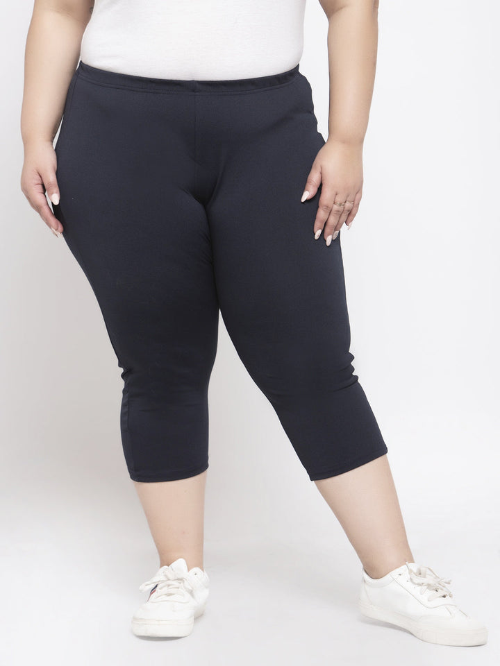 Plus Size Women Black Capris