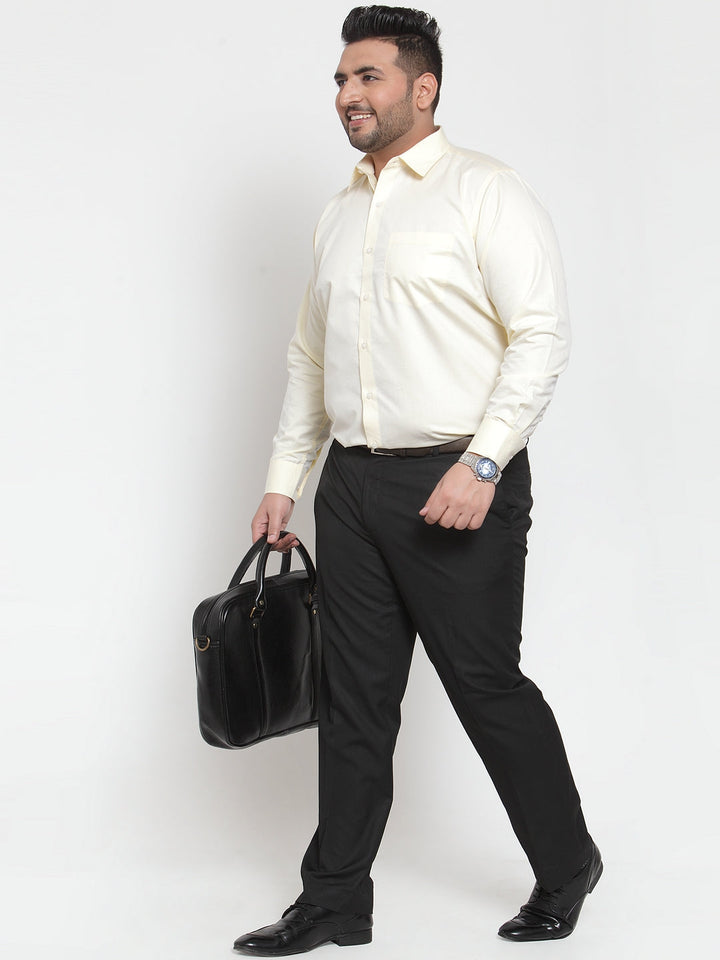 Plus Size Men Cream-Coloured Comfort Regular Fit Solid Formal Shirt