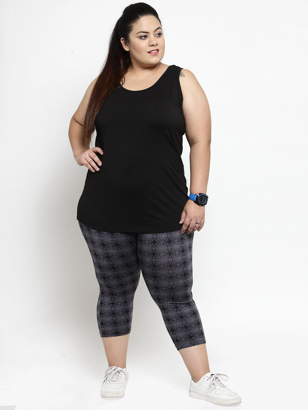 Plus Size Women Black Solid Tank Top