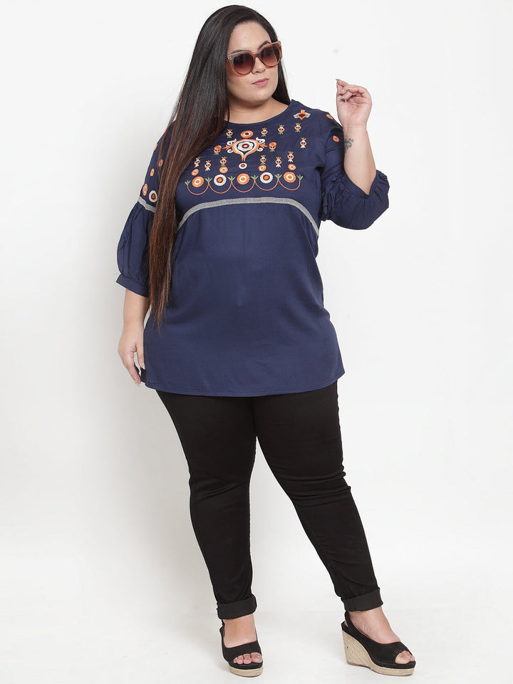 Plus Size Women Black Regular Fit Mid-Rise Clean Look Jeans