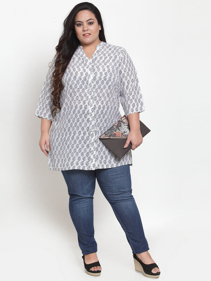 Plus Size Women White & Blue Printed Tunic