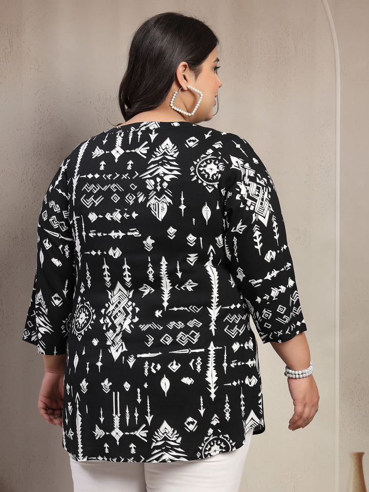 Plus Size Tribal Printed V-Neck Top