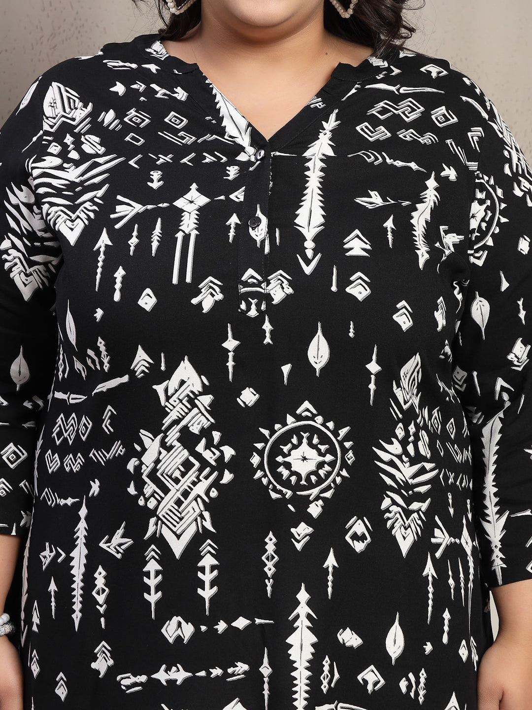 Plus Size Tribal Printed V-Neck Top