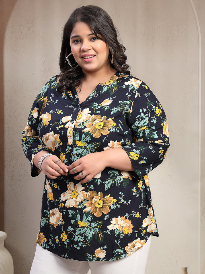 Plus Size V-Neck Floral Print Top