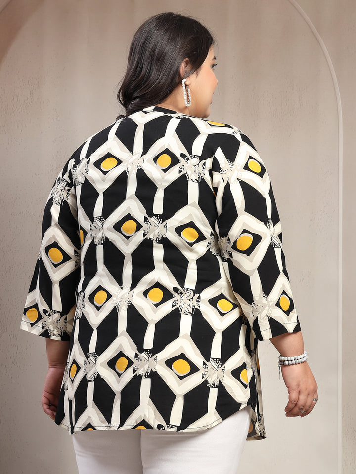Plus Size Geometric Printed V-Neck Top