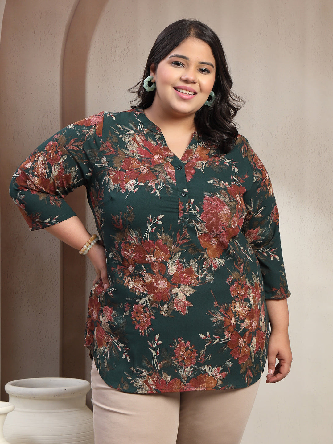Plus Size Floral Printed V-Neck Top