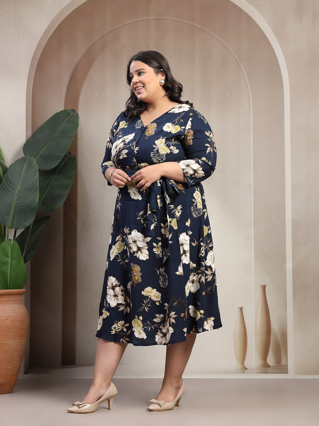 Plus Size Women Floral Printed V-Neck Puff Sleeves Fit And Flare Midi Dress