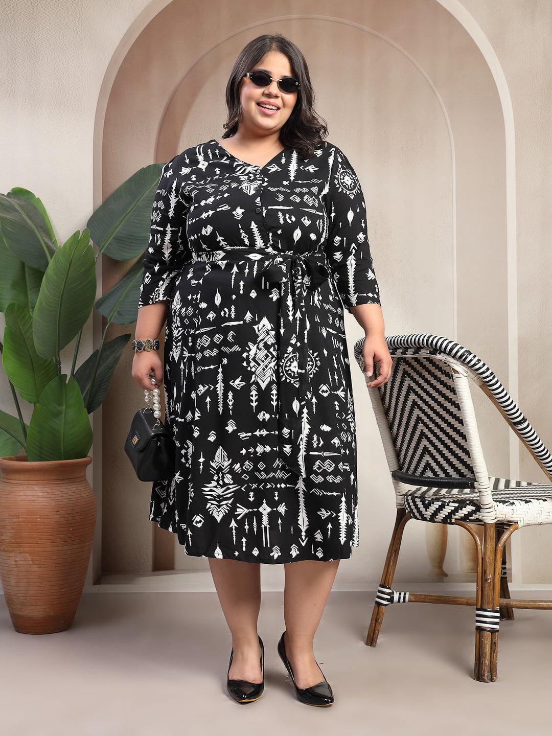 Plus Size Abstract Printed Puff Sleeve Midi Dress