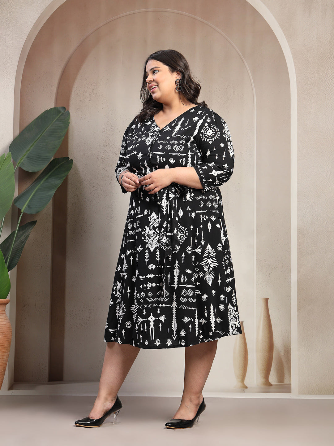 Plus Size Abstract Printed Puff Sleeve Midi Dress