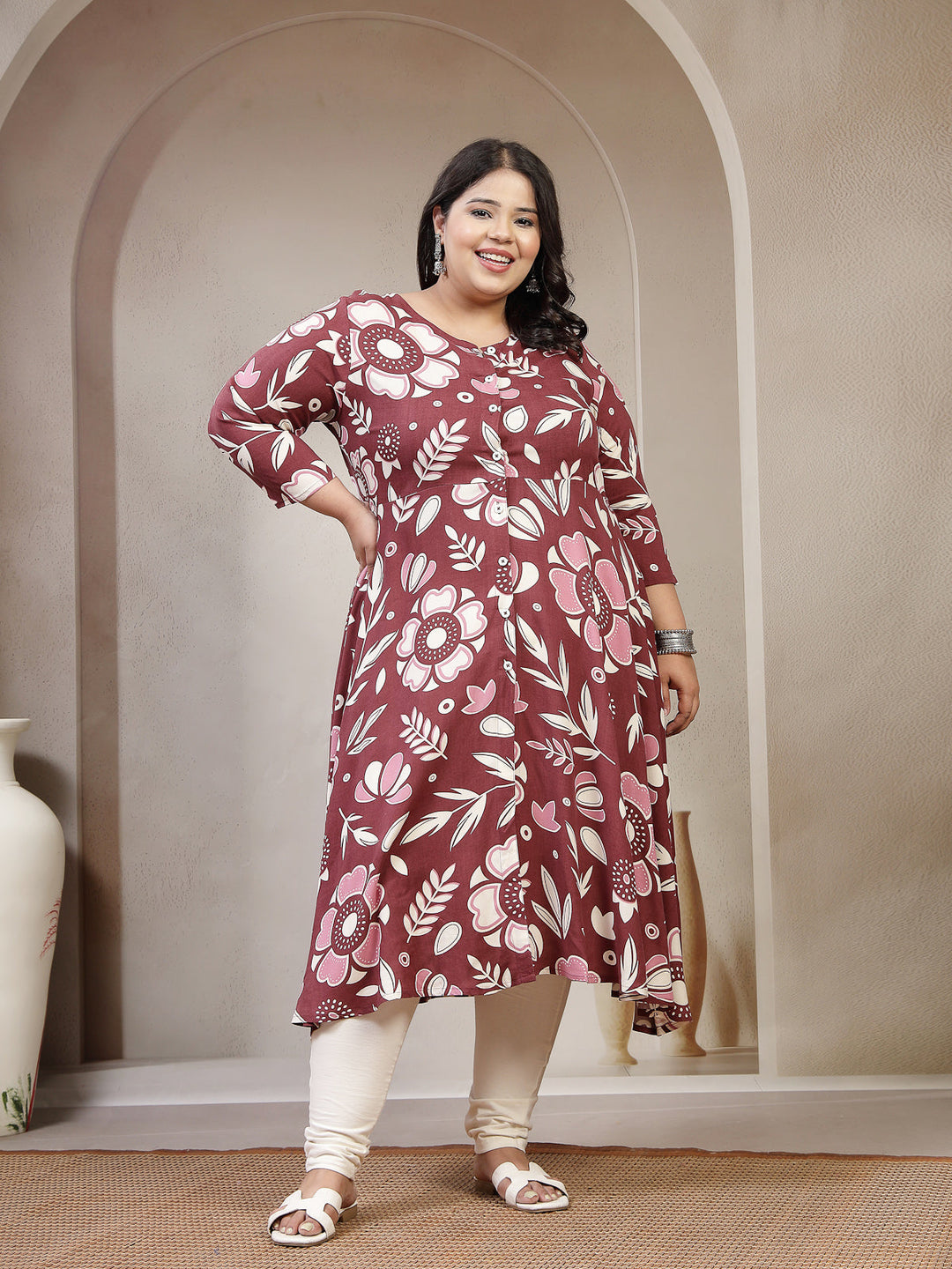 Plus Size Women Floral Printed Flared Sleeves Kurta