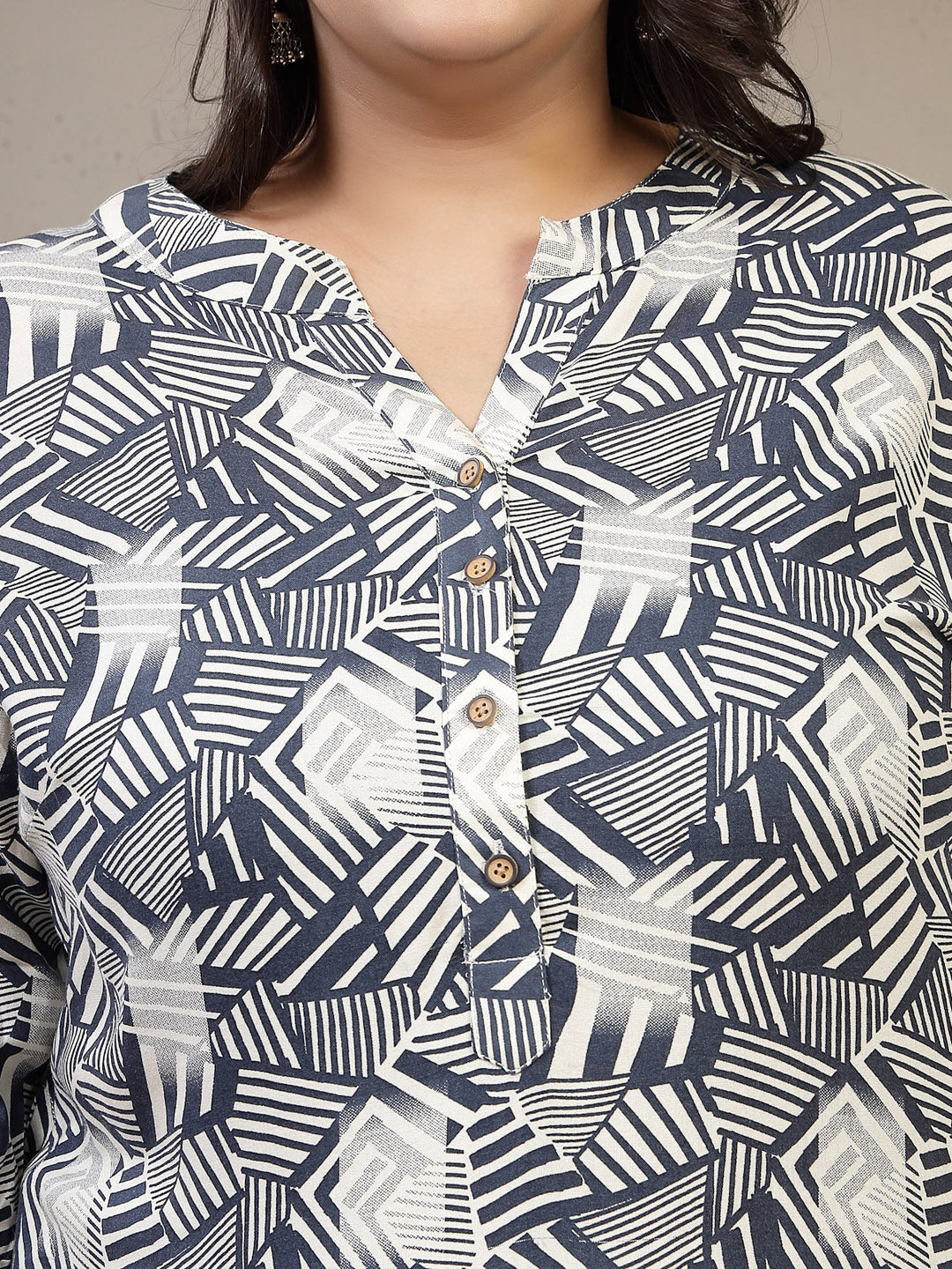 Plus Size Geometric Printed Mandarin Collar Thread Work Straight Kurta