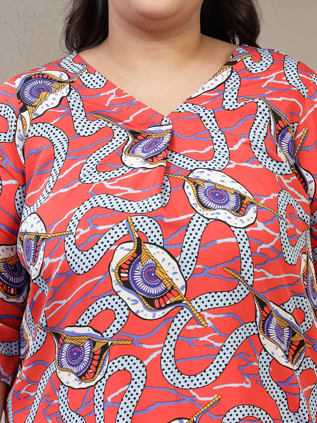 Plus Size Abstract Printed V-Neck Regular Top