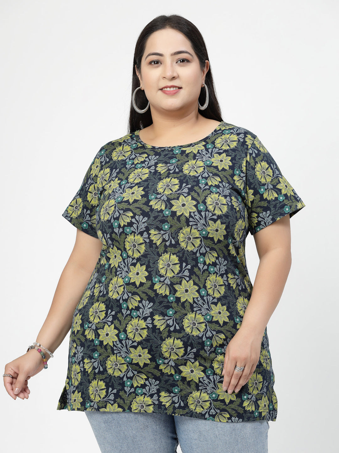 Plus Size Round Neck Short Sleeves Floral Printed Cotton Regular Fit  T-shirt