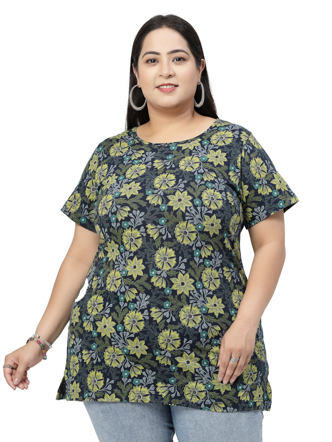 Plus Size Round Neck Short Sleeves Floral Printed Cotton Regular Fit  T-shirt