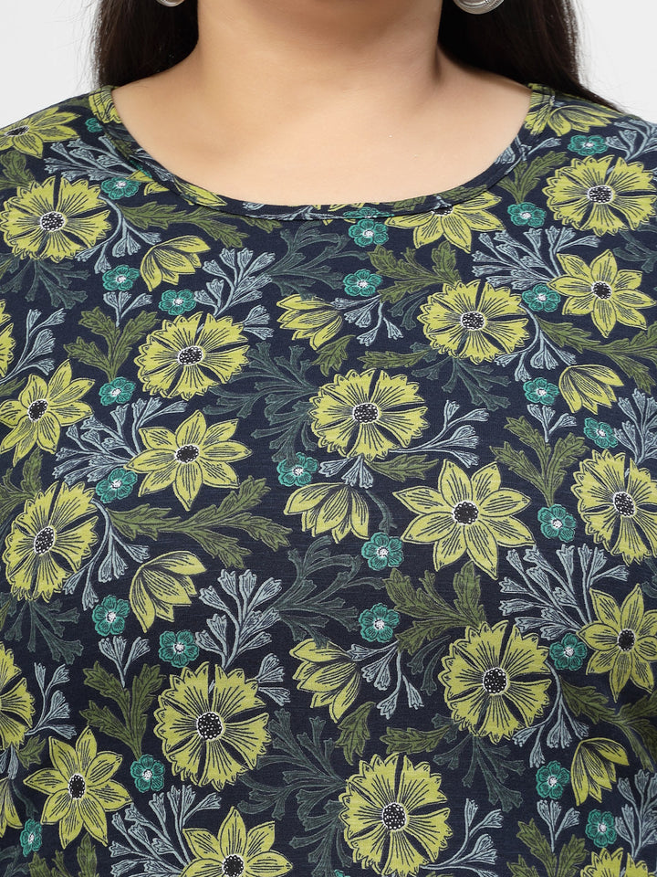 Plus Size Round Neck Short Sleeves Floral Printed Cotton Regular Fit  T-shirt