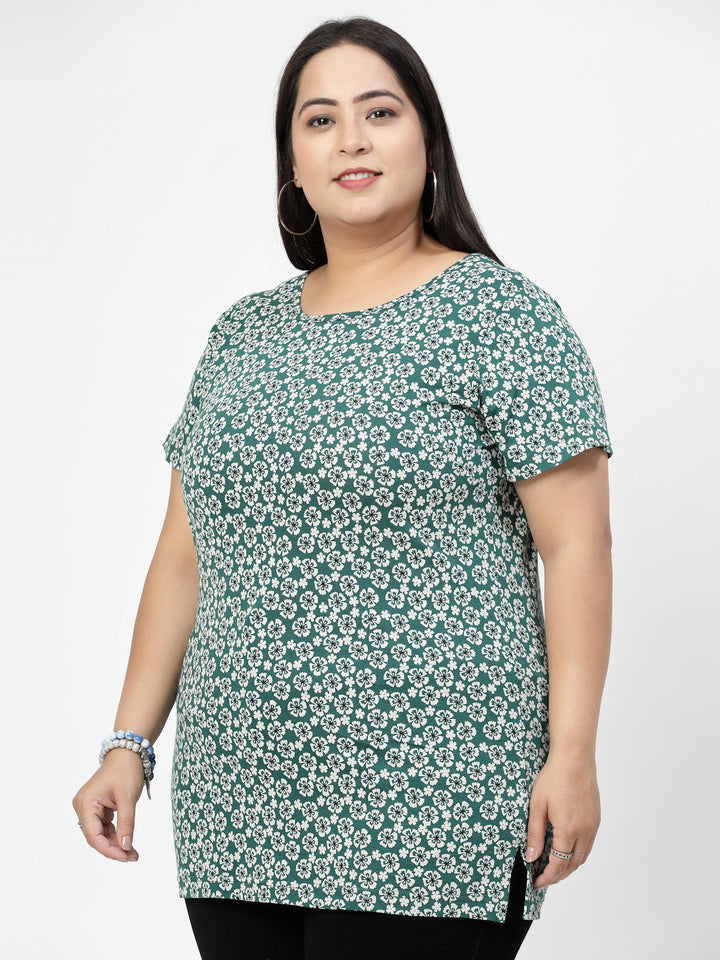 Plus Size Green Floral Printed Round Neck Regular Fit Cotton Casual T-shirt