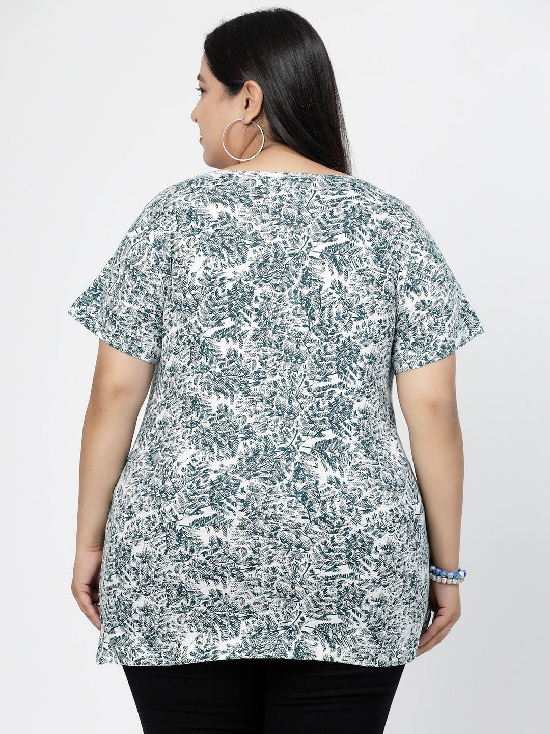 Plus Size Floral Printed Round Neck Cotton T-shirt