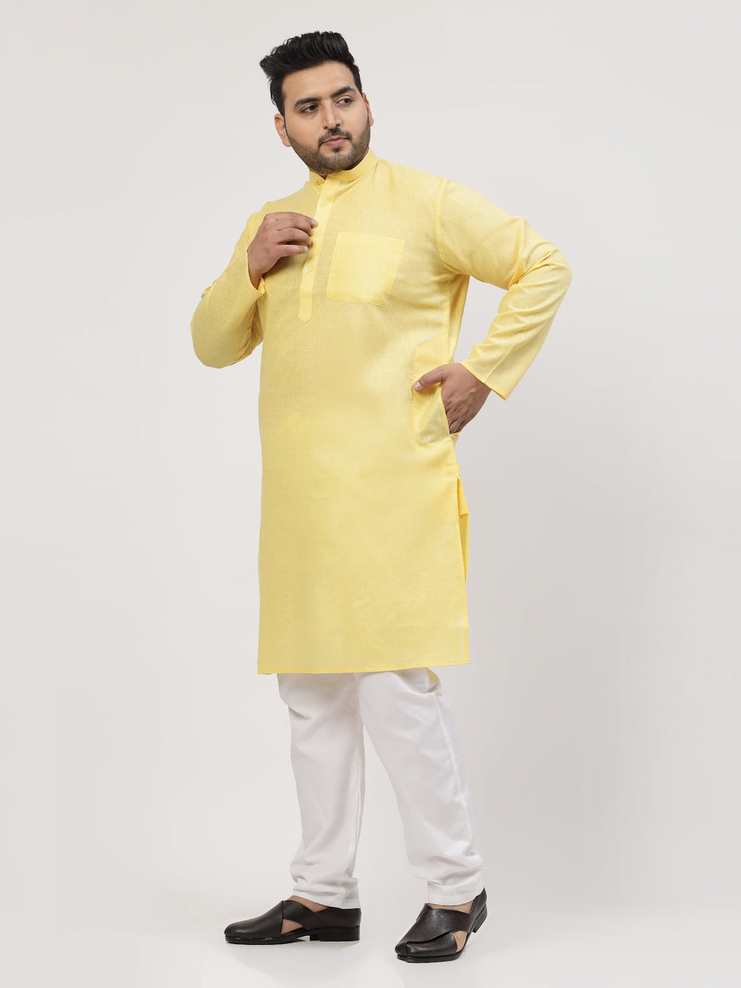 Plus Size  Yellow & White Regular Pure Cotton Kurta with Pyjamas