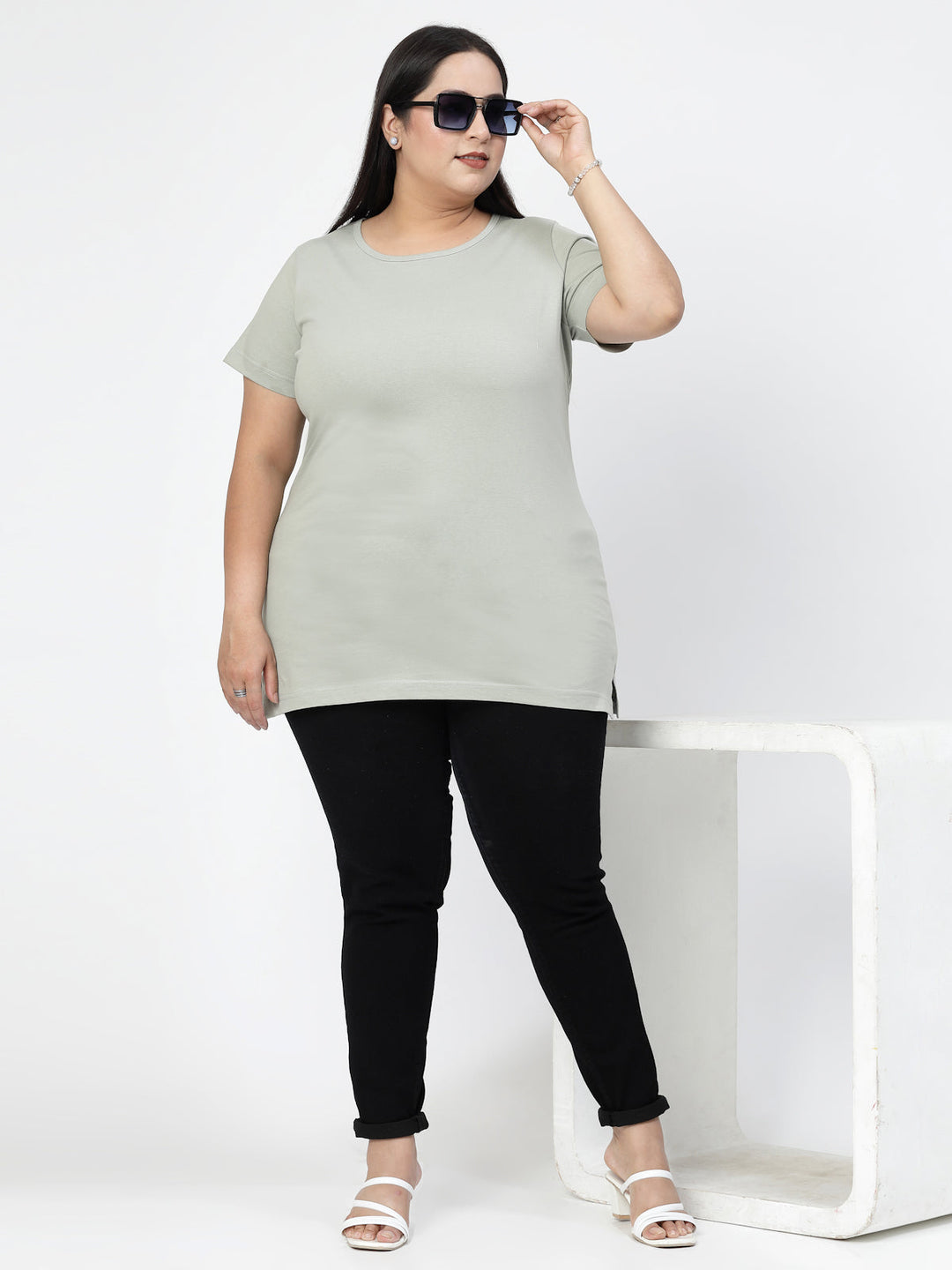 Plus Size  Round Neck Short Sleeves Cotton T-shirt