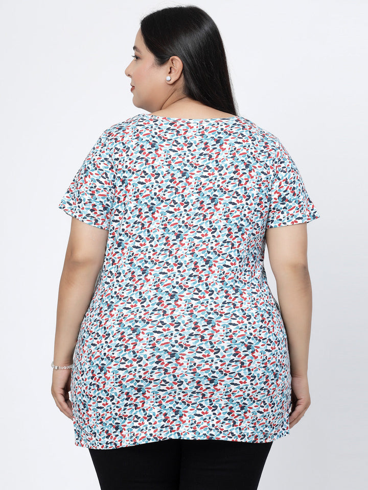 Plus Size Round Neck Short Sleeves Abstract Printed Cotton Regular Fit  T-shirt