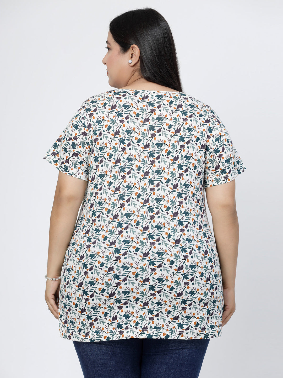 Plus Size White Floral Printed Round Neck Pure Cotton Casual T-shirt