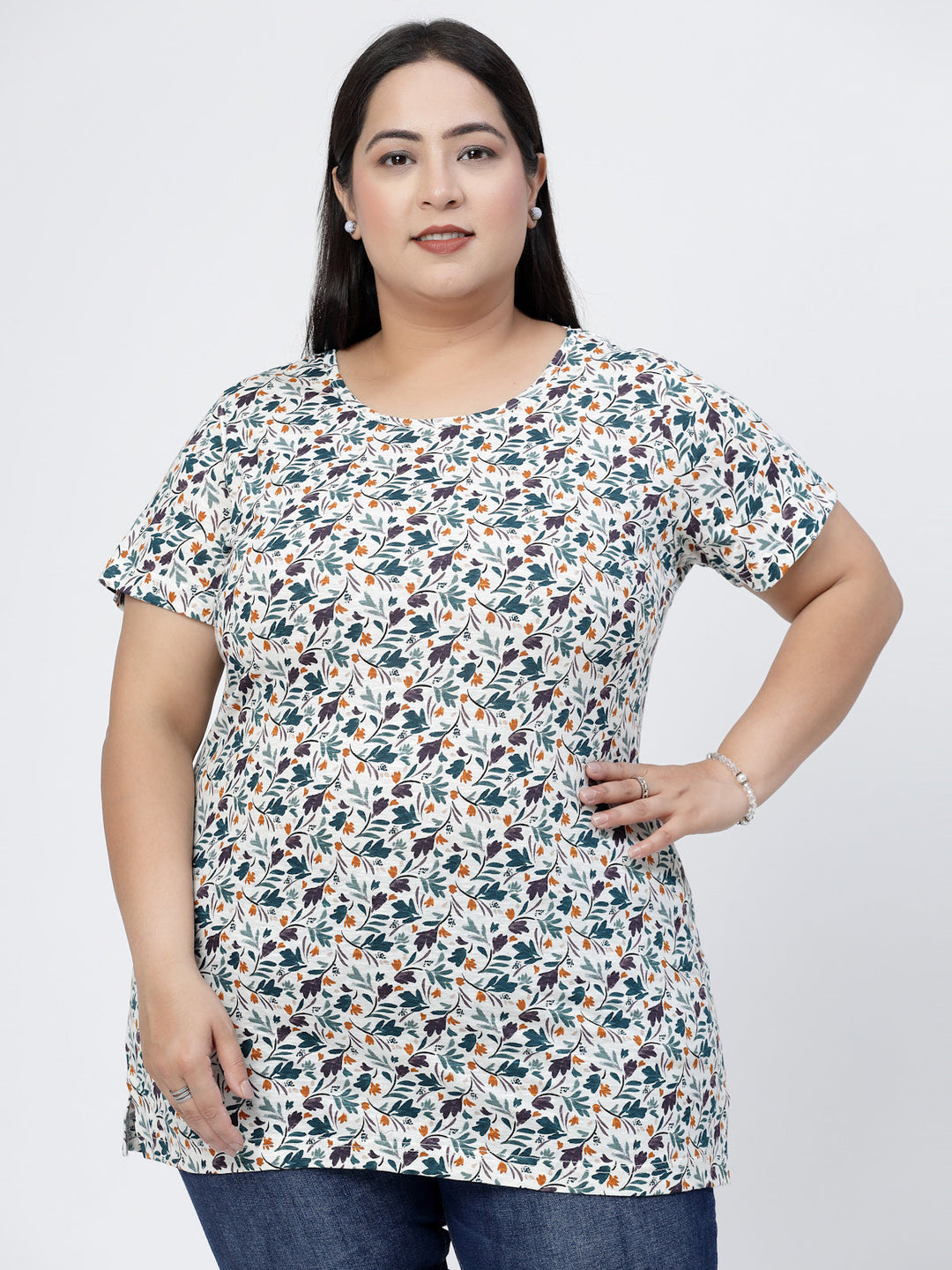 Plus Size White Floral Printed Round Neck Pure Cotton Casual T-shirt