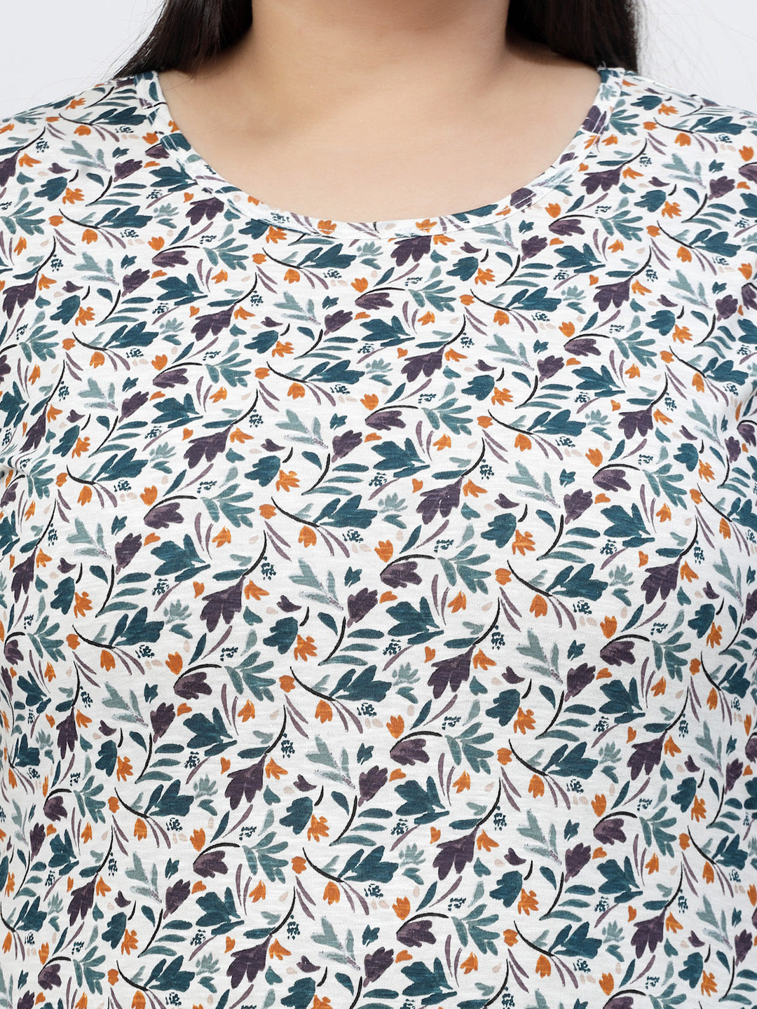 Plus Size White Floral Printed Round Neck Pure Cotton Casual T-shirt