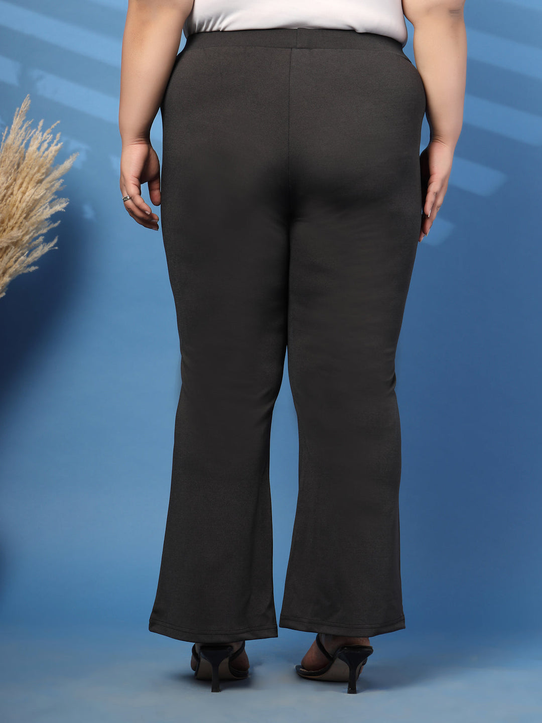 Plus Size Slim Fit Slip-On Jeggings