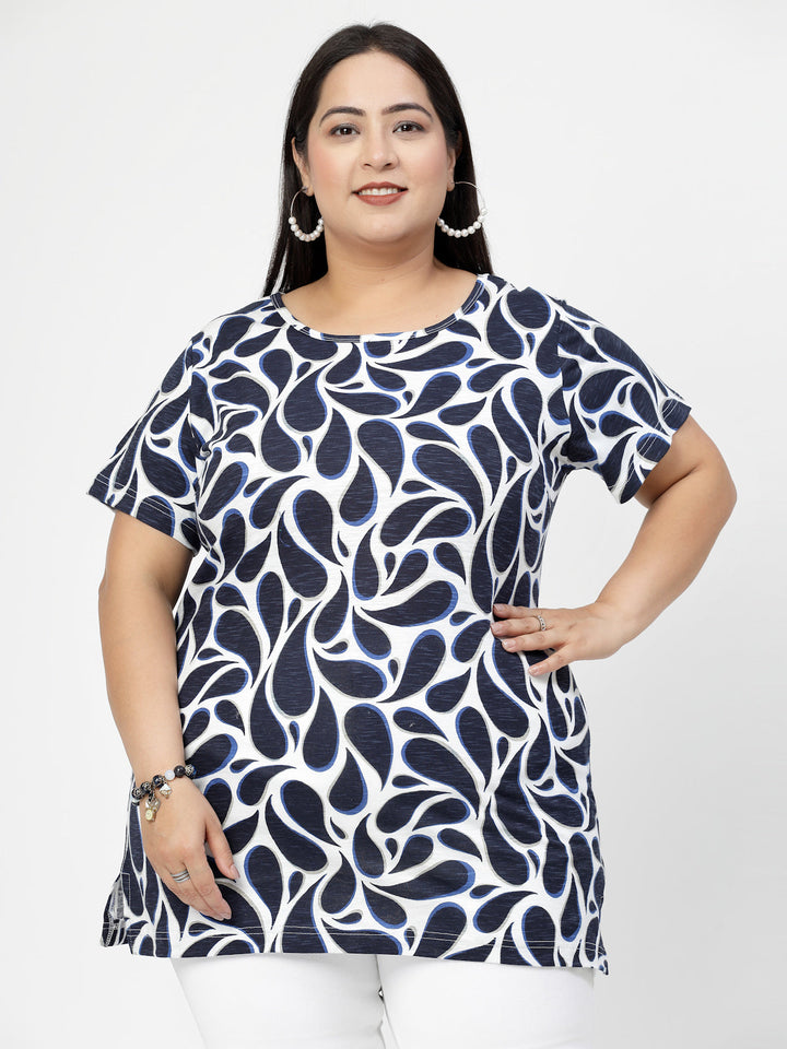 Plus Size Round Neck Short Sleeves Abstract Printed Cotton Regular Fit  T-shirt