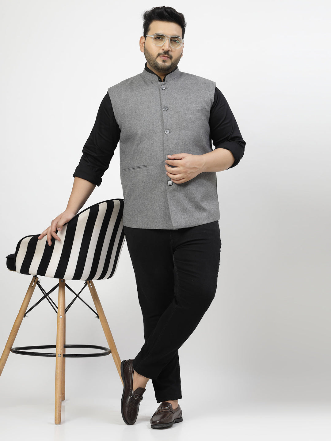 Plus Size Woven Waistcoat
