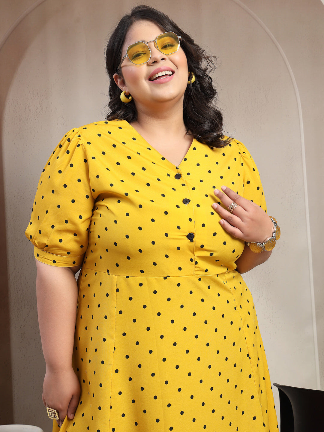Plus Size Yellow & Black  Floral Print Mandarin Collar Dress