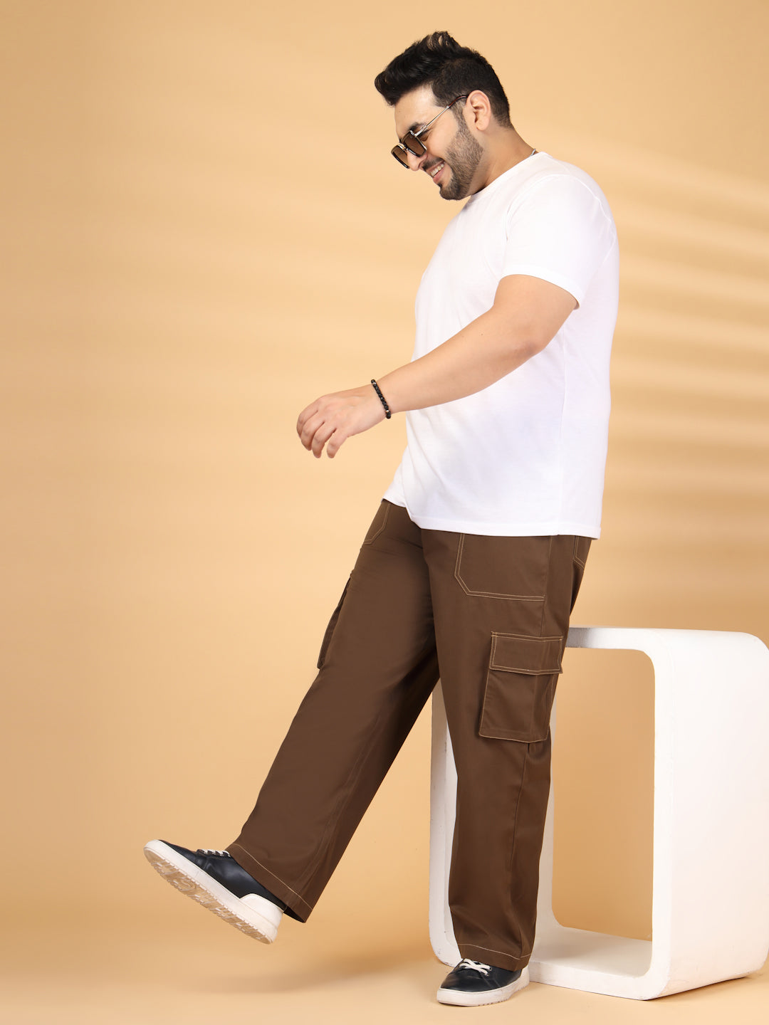 Plus Size Men Regular Fit Mid-Rise Plain Cotton Cargos