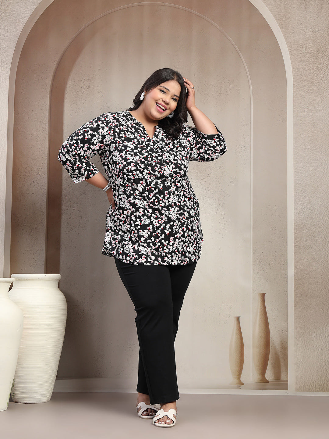 Plus Size Floral Printed V-Neck Top