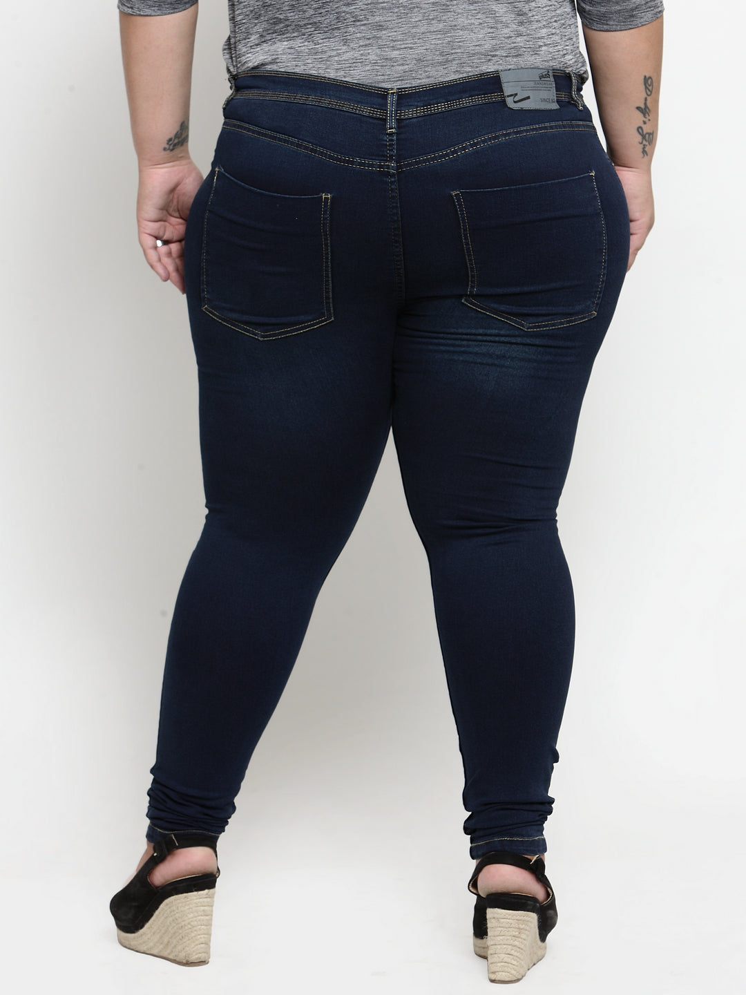 Plus Size Women Blue Regular Fit Mid-Rise Clean Look Stretchable Jeans