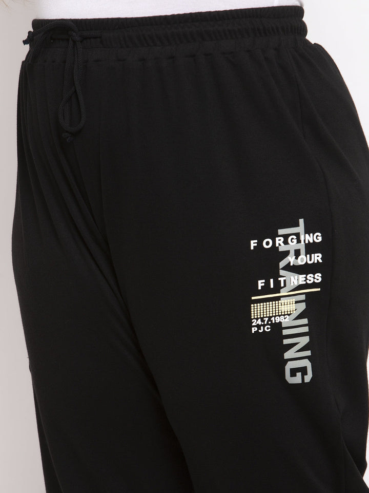 Plus Size Women Black Solid Straight-Fit Track Pants