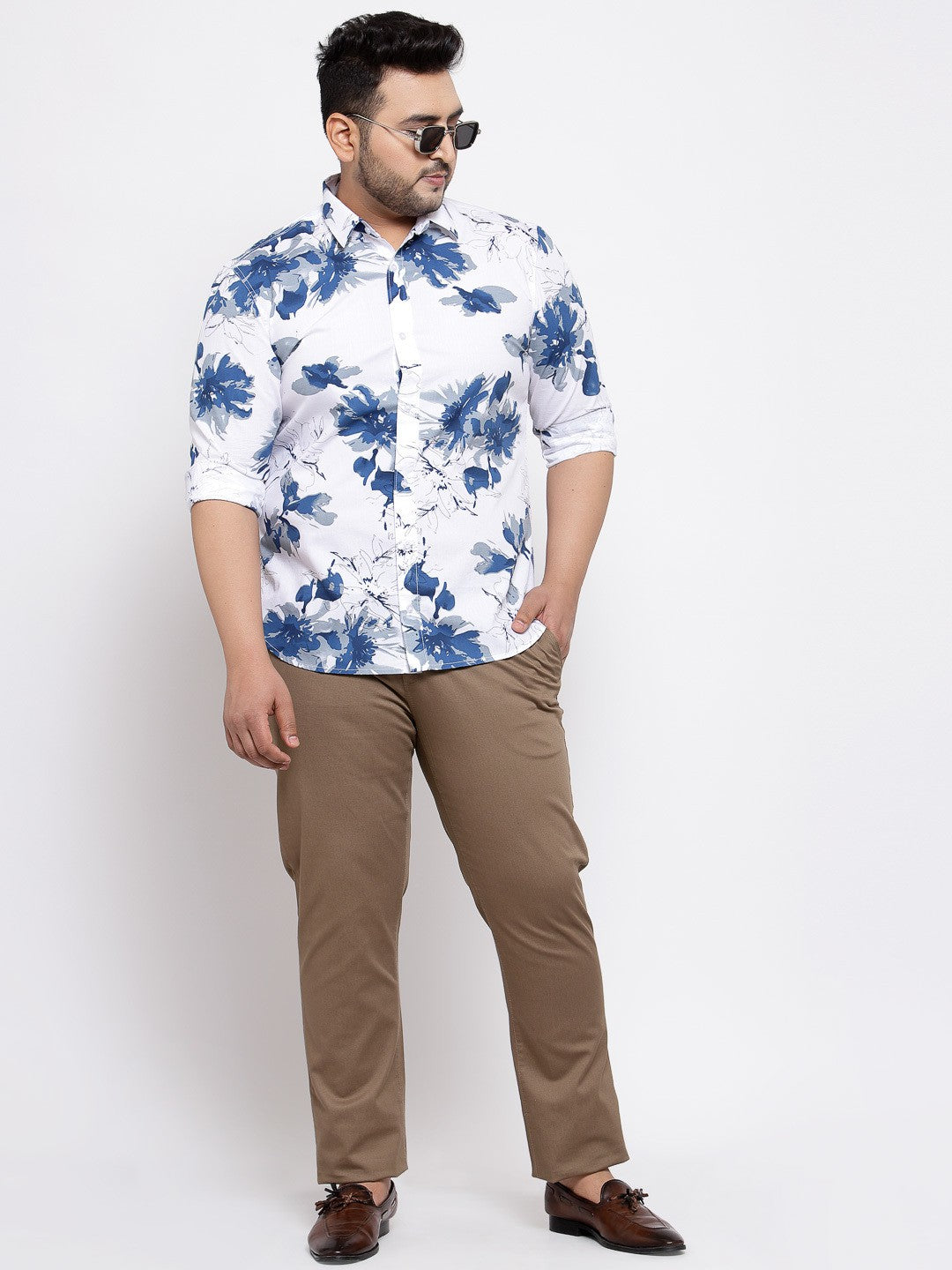 Plus Size Men  White  Blue Regular Fit Printed Casual Shirt