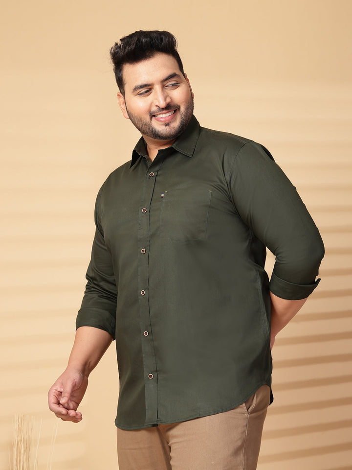 Plus Size Men  Oversized Fit Spread Collar Solid Cotton Casual Shirt