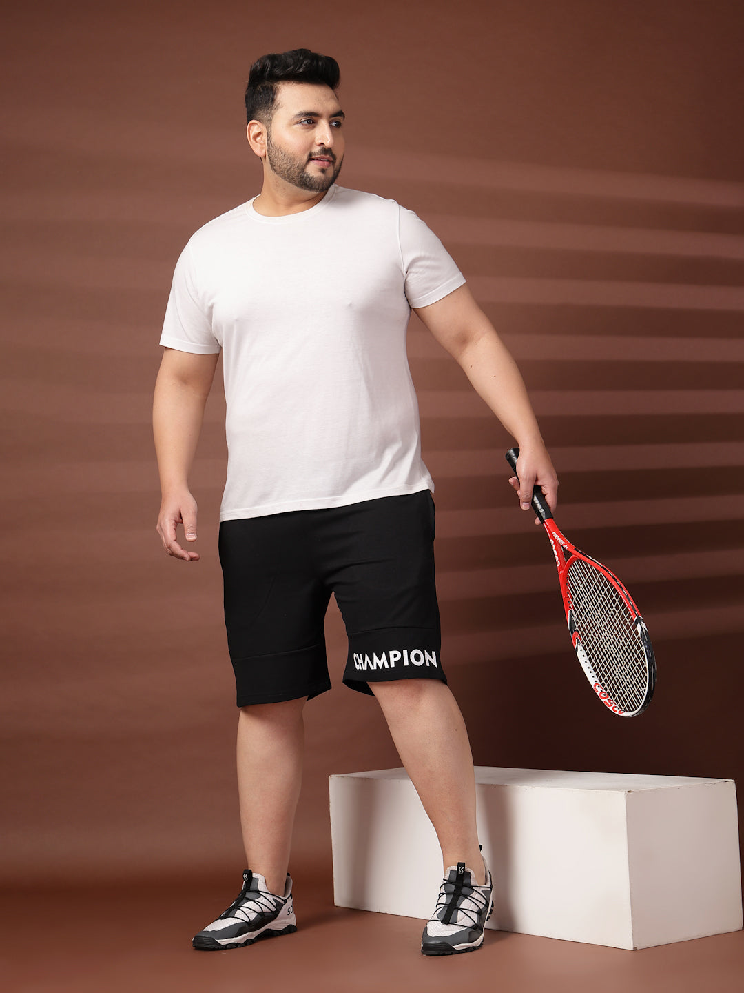 Plus Size Men Black Typography Printed Mid-Rise Regular Shorts