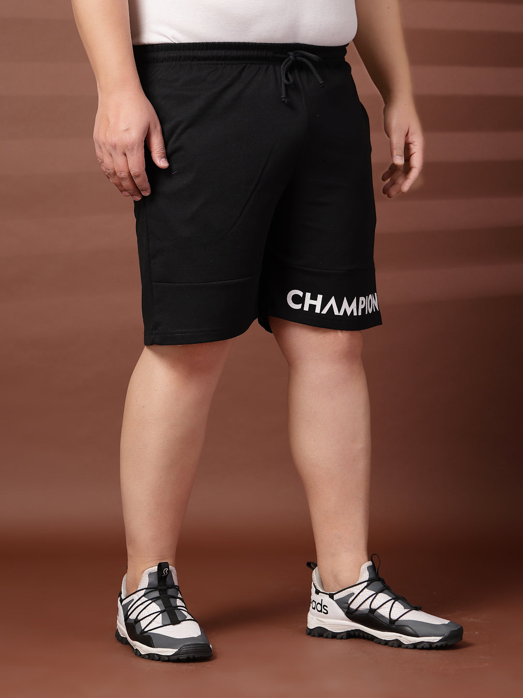 Plus Size Men Black Typography Printed Mid-Rise Regular Shorts