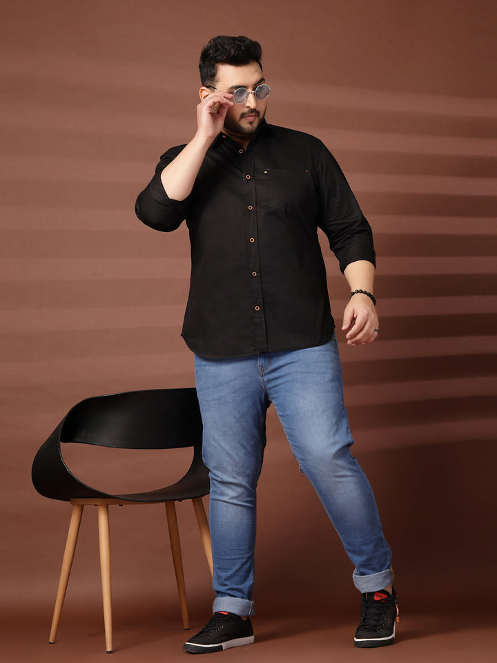 Plus Size Men  Oversized Fit Spread Collar Solid Cotton Casual Shirt