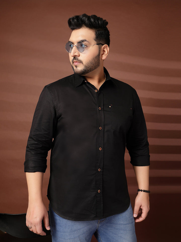 Plus Size Men  Oversized Fit Spread Collar Solid Cotton Casual Shirt