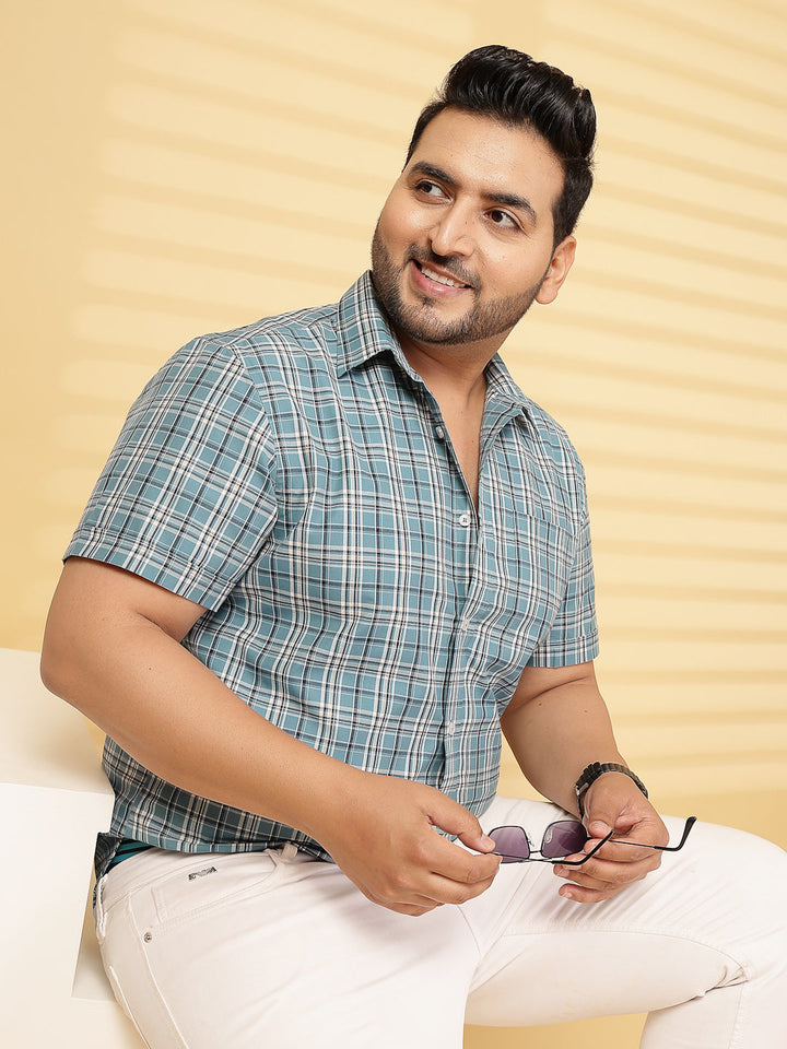 Plus Size Men Opaque Checked Casual Shirt