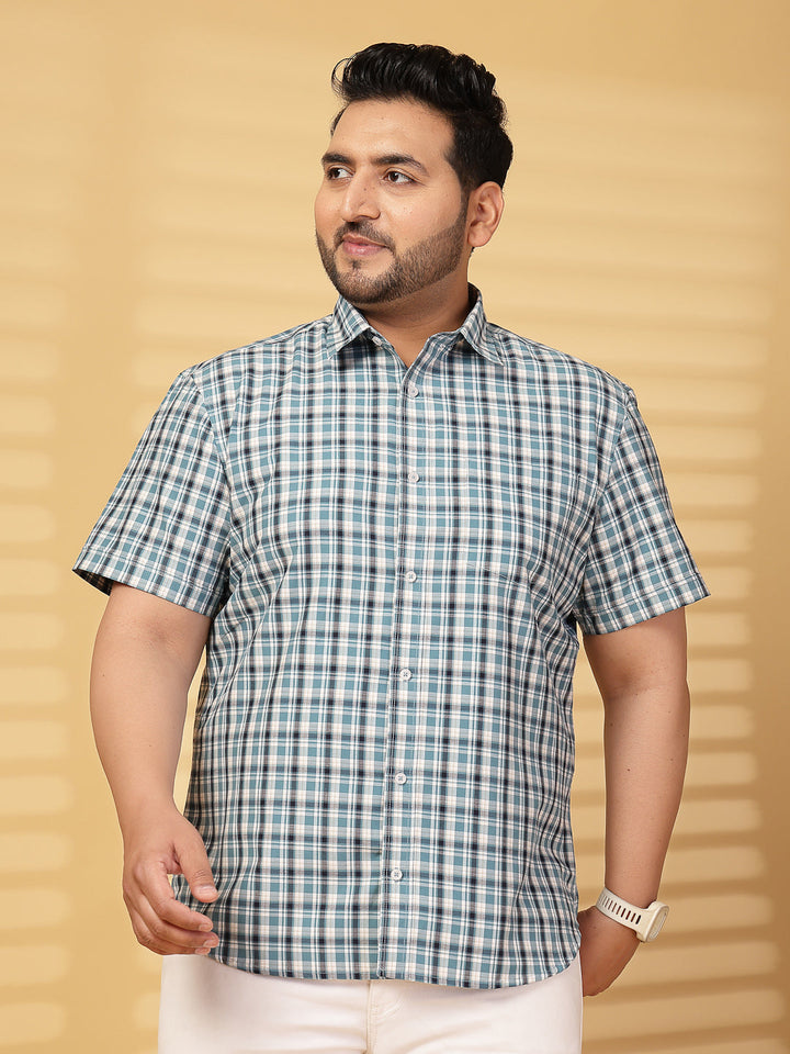 Plus Size Men Opaque Checked Casual Shirt