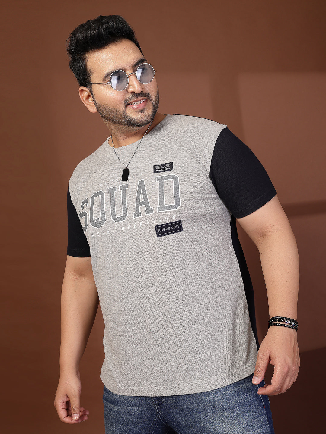 Plus Size Men Colourblocked T-shirt