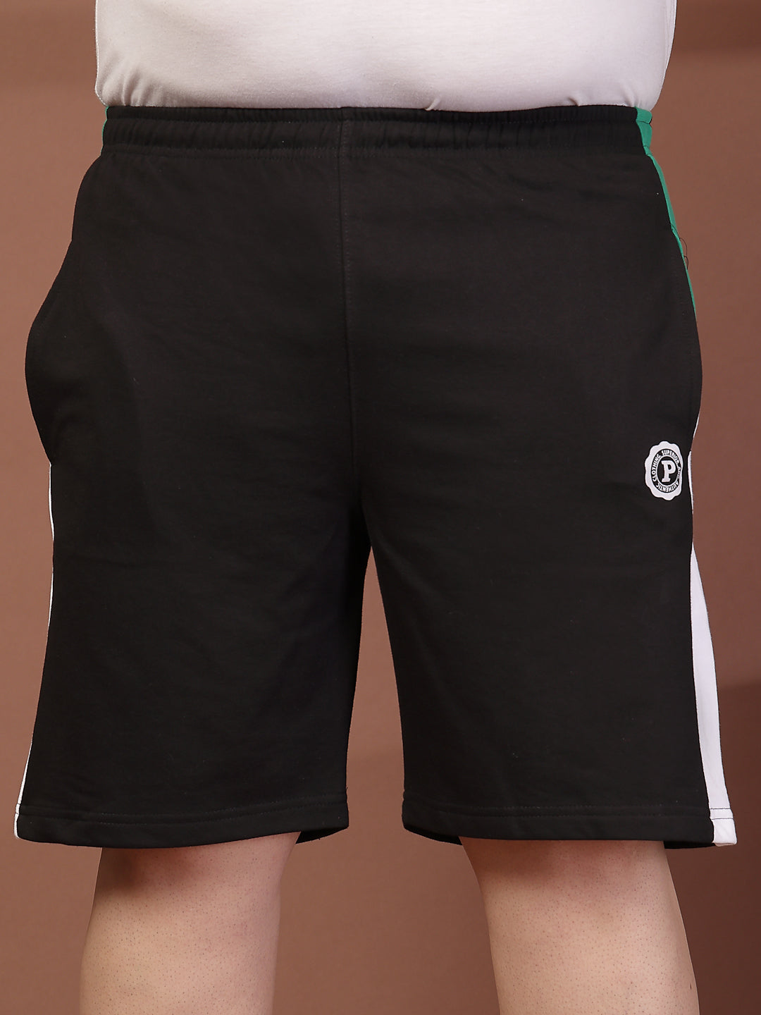 Plus Size Men Black Typography Printed Mid-Rise Regular  Shorts