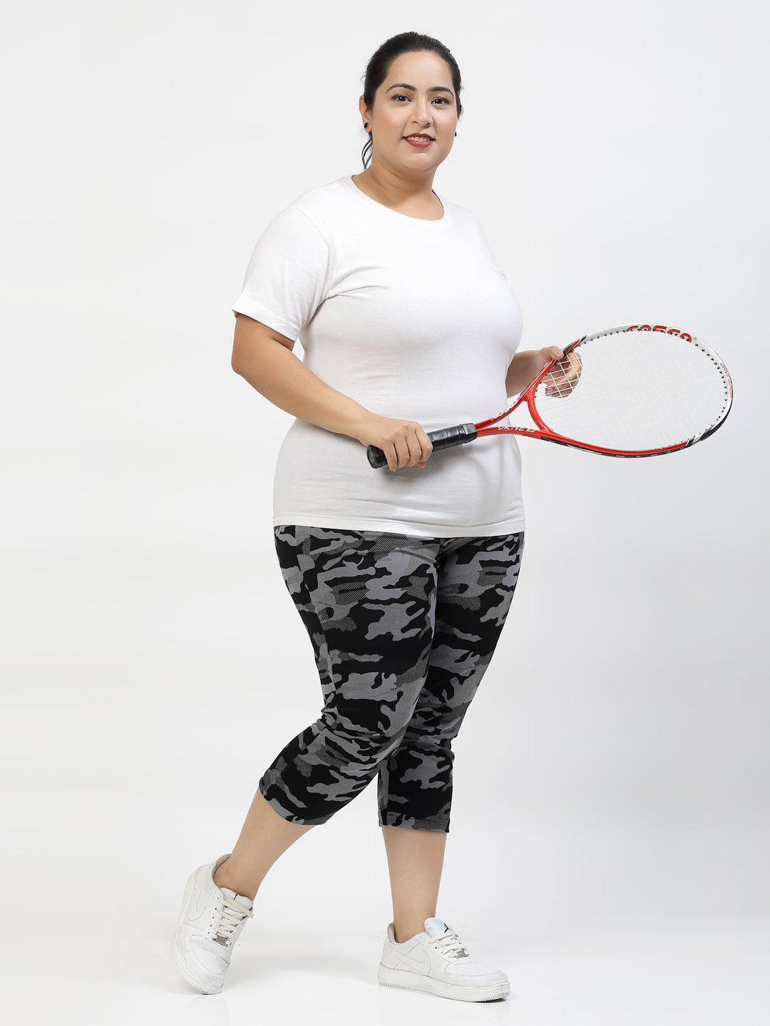 Plus Size Women Black Printed Regular Fit Capris