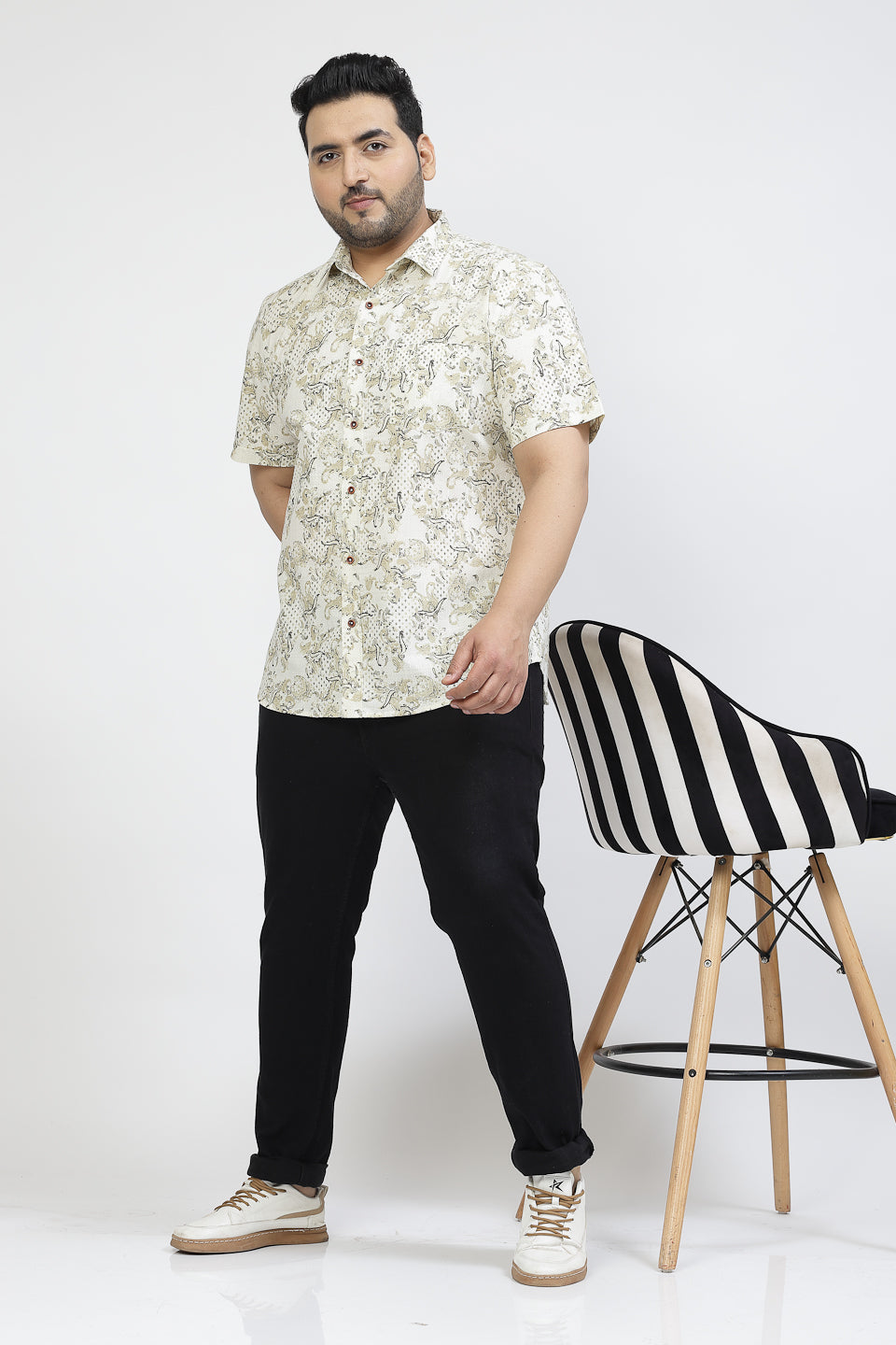 Plus Size  Conversational Printed Casual Shirt